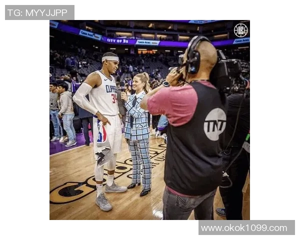 tnt其他成员直播与贺老师直播精彩对决谁更受欢迎引发热议